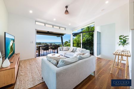 19 Stonehaven Cres, Airlie Beach QLD 4802 - House For Rent | Domain - Photo 2