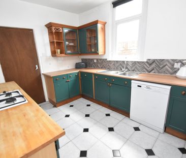 2 bed house to rent in New Zealand Road, Heath, CF14 - Photo 2