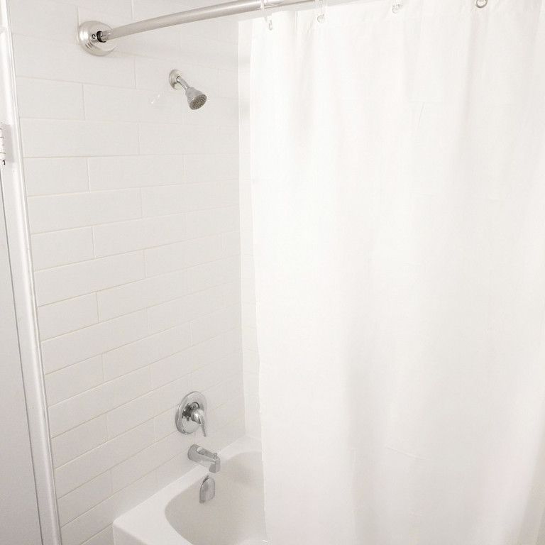 Park Towers Apartments - PARKING SPACE, HEAT & WATER INCLUDED - Photo 1