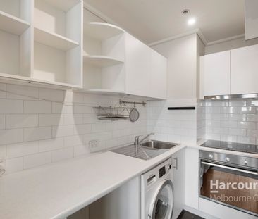 612/33-71 Spencer Street, Melbourne VIC 3000 - Apartment For Rent |... - Photo 3