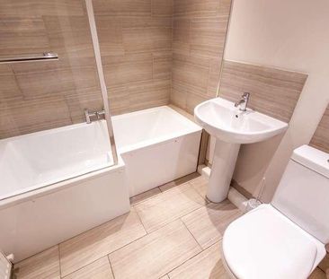 Mirfield Street, L6 - Photo 2