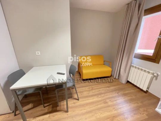 Piso en alquiler en Casco Histórico - Foto 1