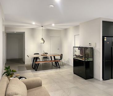 5101/5 Harbourside Court, Biggera Waters QLD 4216 - Apartment For R... - Photo 5