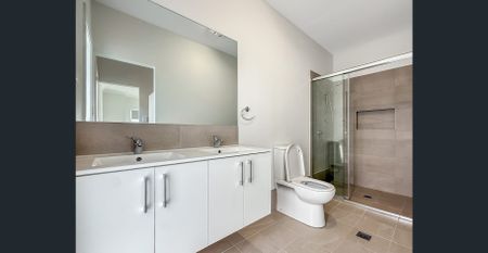 Brand New Modern Family Home - Photo 5