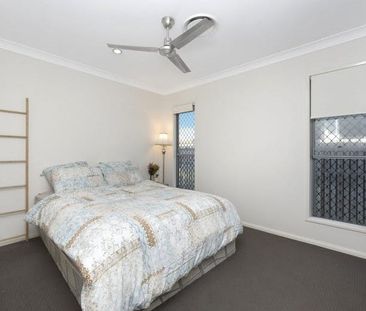 33 Solana Circuit - Photo 3