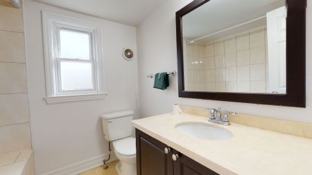 For Lease - 262 Poyntz Avenue Unit# Upper, Toronto, Ontario - Photo 4
