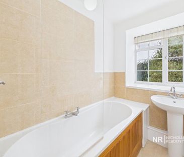 2 bedroom flat to rent - Photo 6