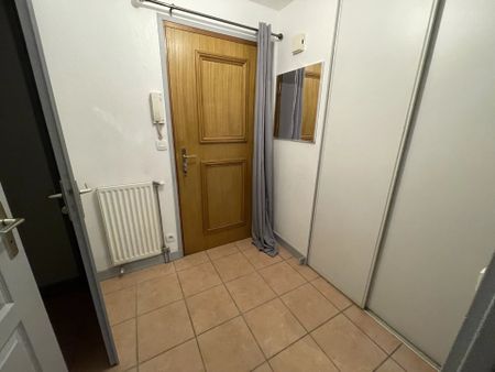 Location Appartement 2 pièces 40m² SALLANCHES 74700 - Photo 5