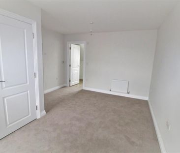 2 bedroom maisonette to rent - Photo 4