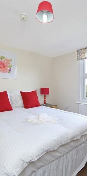 West Cromwell Road, London - Photo 1