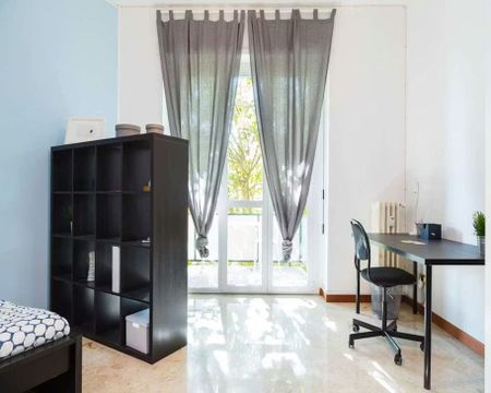 Via dei Pioppi, Cesano Boscone, Lombardy 20090 - Photo 3