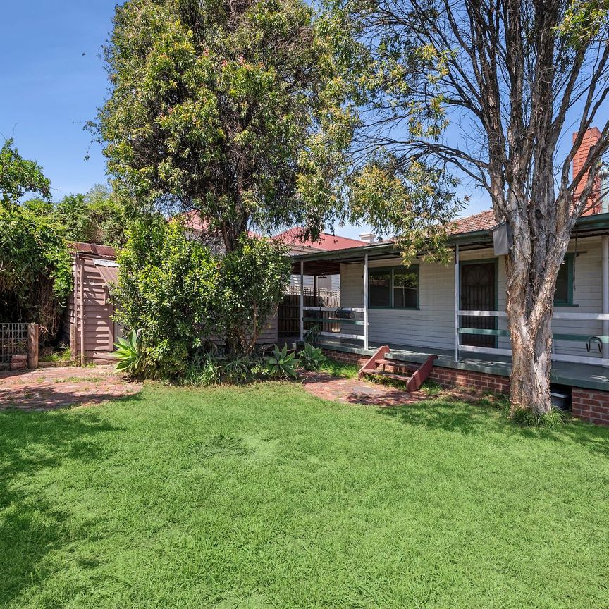 55 Raleigh Street, Thornbury. - Photo 1