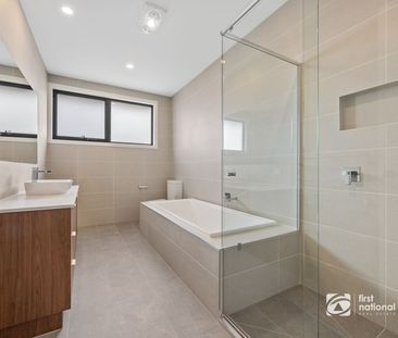 Brand New Luxury Living in Prestigious Doncaster East! - Photo 5