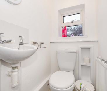 2 bedroom terraced house to rent - Photo 6