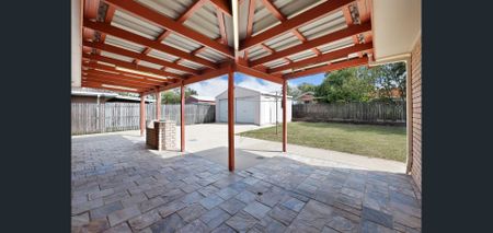 Spacious Family Home for Rent in Mount Pleasant, QLD 4740 - Photo 2