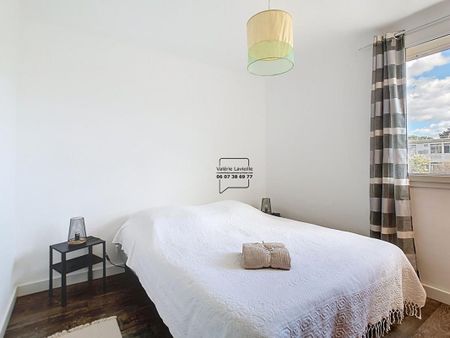 Location Appartement 4 pièces Meublé 76m² MARSEILLE 8ème - Photo 4