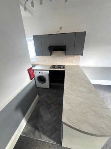 1 bedroom flat to rent - Photo 3