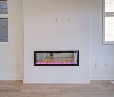 For Lease - 1230 Maverick Way, Oakville, Ontario - Photo 1