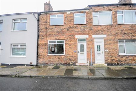 3 bedroom terraced house to rent - Photo 2