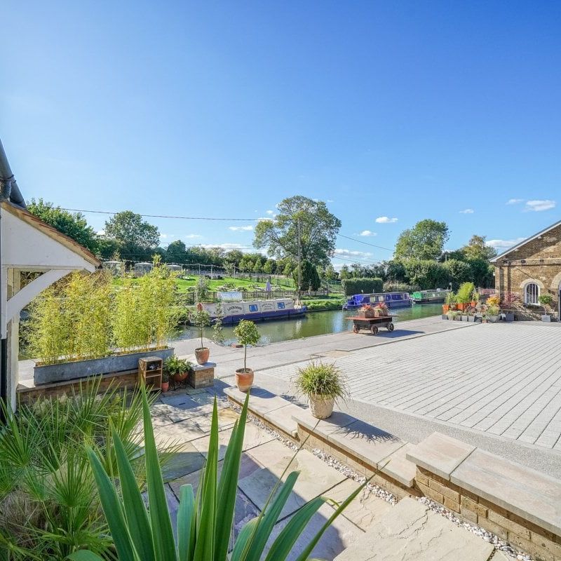 Bulbourne Yard - Photo 1