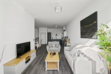 Peterborough! - Photo 3