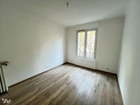 À louer, bel appartement deux pièces entièrement refait à neuf, situé avenue Ledru-Rollin, dan... - Photo 5
