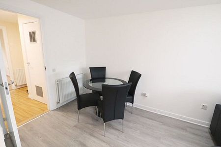 1 Bed, First Floor Flat - Photo 2