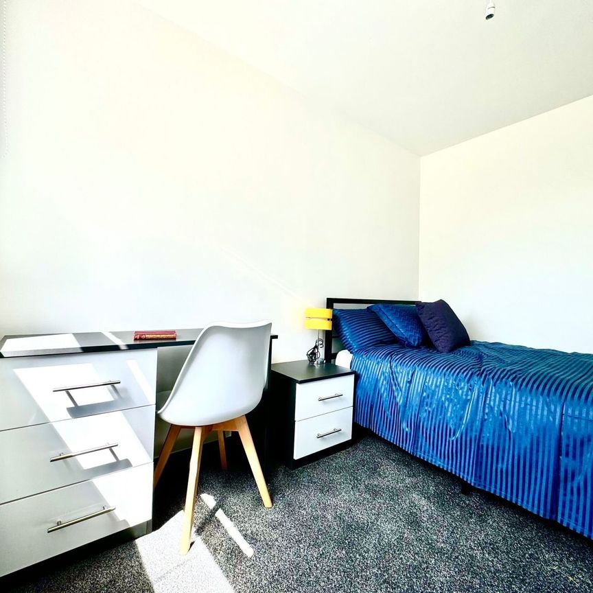 5 Bedroom - Photo 1