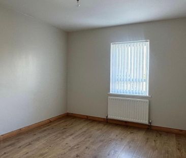 37 Brookvale Crescent, Portadown, BT62 3GJ - Photo 2