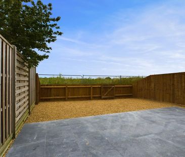3 bedroom semi-detached house to rent - Photo 3