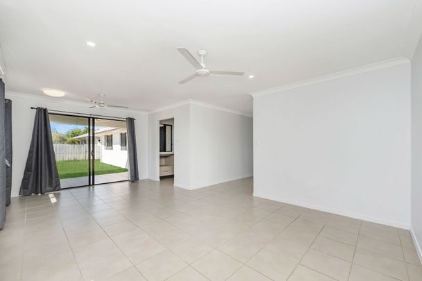 8 Pincer Court, Bushland Beach. - Photo 1