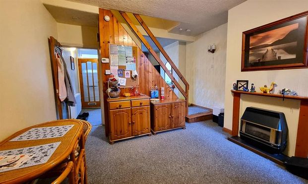 2 bedroom private hall to rent - Photo 1