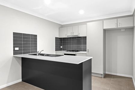Near New Duplex - Photo 2