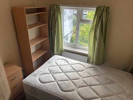 5 bedroom terraced house to rent - Photo 5