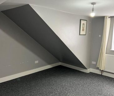 2 bedroom maisonette to rent - Photo 4