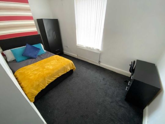 Mildred Street, Salford - Photo 1