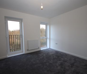 2 bedroom Apartment to let - Photo 4