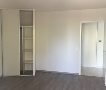 Location Appartement 2 pièces 42m² - Photo 4