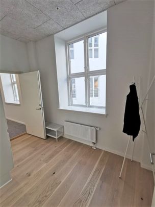 Stor, attraktiv og eksklusiv lejlighed i Odense C - Stålstræde - Photo 1