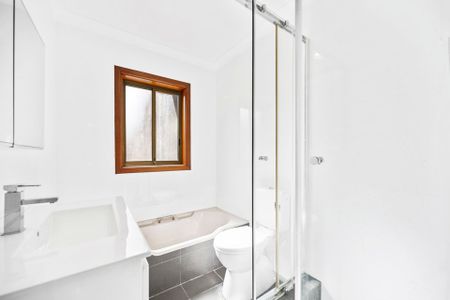 Newly Renovated Family Home &ast;&ast; Available 18&sol;11&sol;25 &ast;&ast; - Photo 3