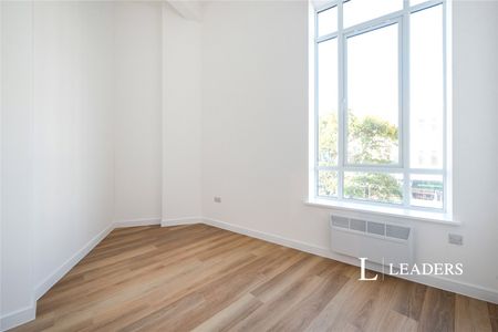 2 bedroom apartment to rent Commercial Road, Portsmouth, Hampshire, PO1 - Photo 5