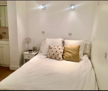 Room in a Shared House, Putney Bridge Road, SW15 - Photo 6