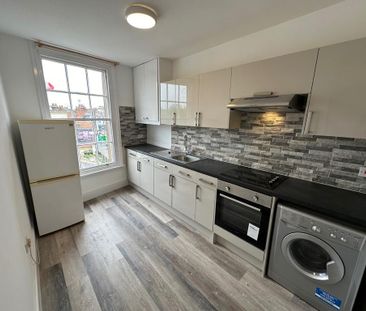 2 bedroom flat to rent - Photo 3