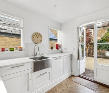 5 bedroom detached house to rent - Photo 5