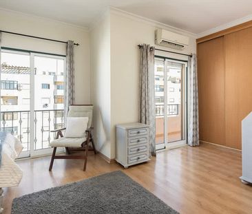 Rua do Alportel - Photo 4