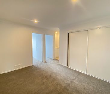 25 Saltbush Parade, Tralee NSW 2620 - Townhouse For Rent | Domain - Photo 1