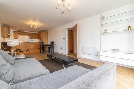 2 bedroom apartment to rent - Photo 2