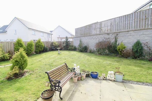 5 bedroom detached house to rent - Photo 1
