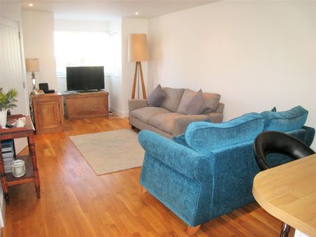 The Stiles, Porth Bean Road, Newquay, Cornwall, TR7 - Photo 2