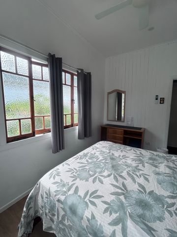 East Brisbane - Photo 3